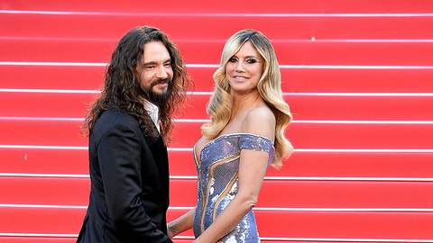 Tom und Heidi schauen fröhlich in die Kamera! - Foto: Imago/APress