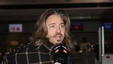 Dschungelkonig Gil Ofarim gibt RTL ein Interview - Foto: IMAGO / Matthias Wehnert