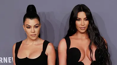  Kourtney und Kim Kardashian  - Foto: IMAGO / UPI Photo