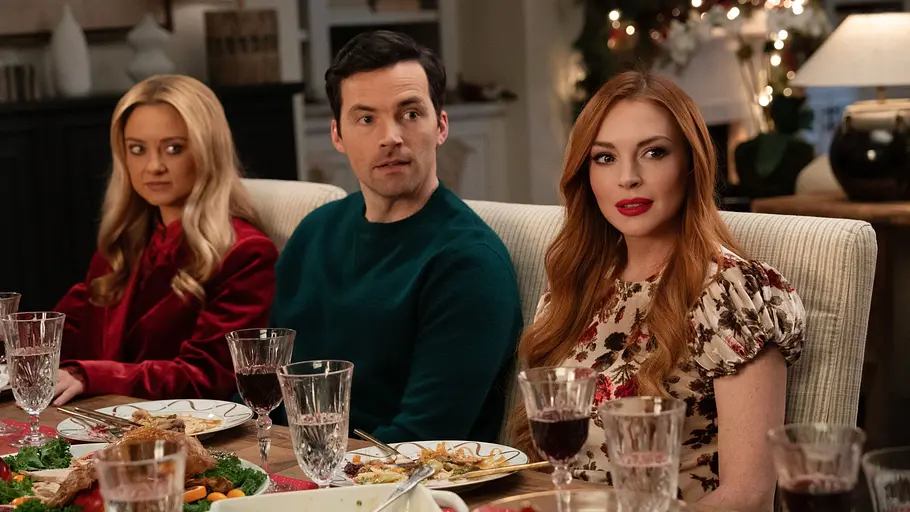 Katie Baker als Cassie, Ian Harding als Logan und Lindsay Lohan als Avery in „Our Little Secret“.