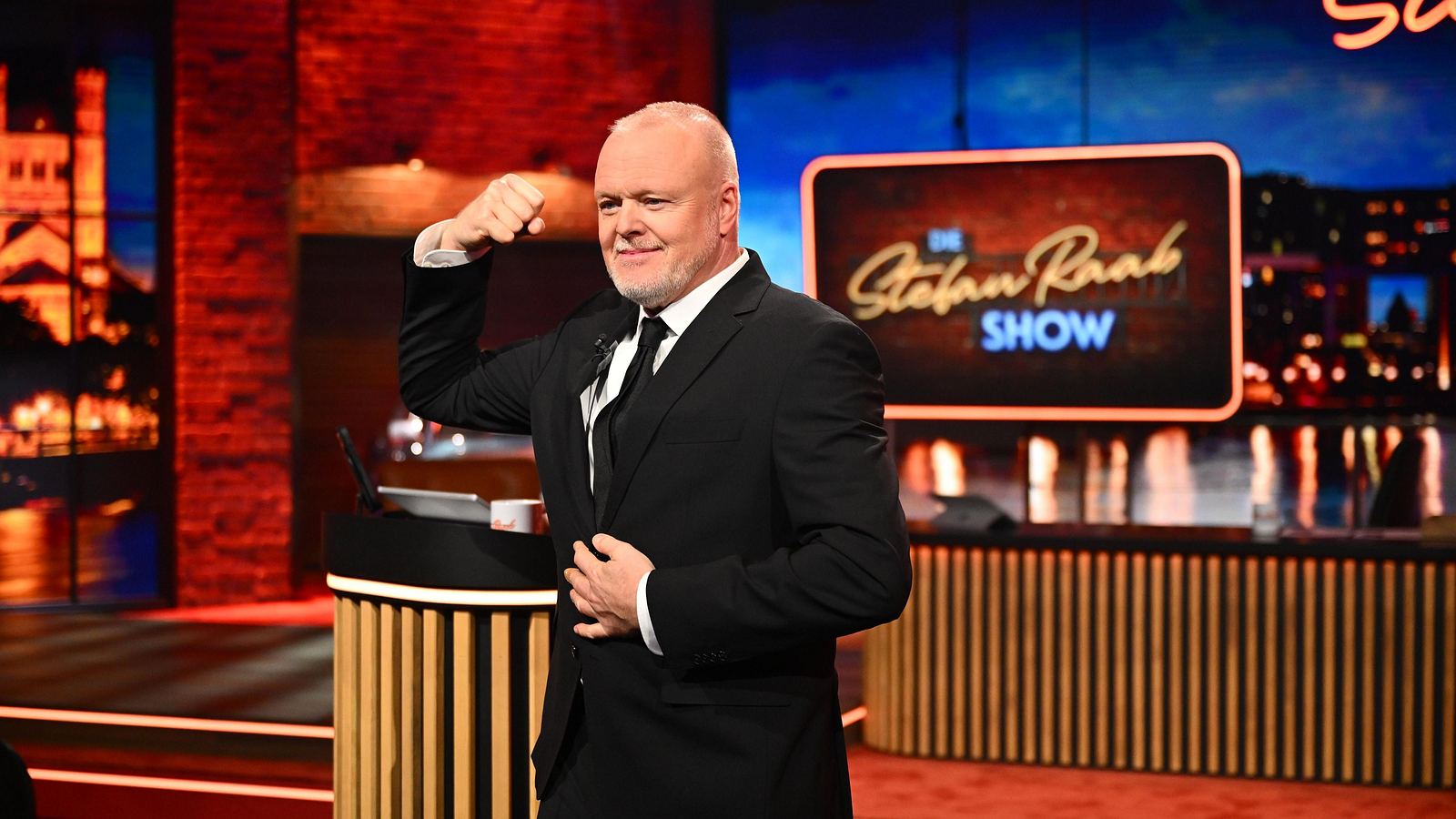 Da bekomme ich ja Fremdschamausschlag“: Wenig Liebe für altbackene „Stefan  Raab Show“