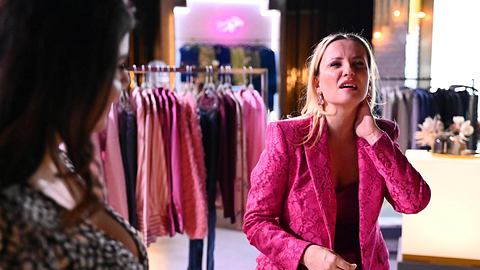 Isabelle will neu anfangen. - Foto: RTL / Julia Feldhagen