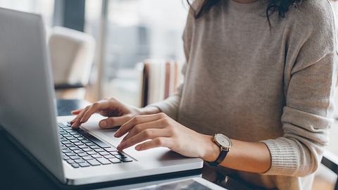 Diese Windows Laptops empfiehlt Stiftung Warentest - Foto: istock/eclipse_images