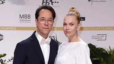 Jan Josef Liefers und Anna Loos bei der Deutscher Filmpreis Verleihung am 9.05.2025 in Berlin Deutscher Filmpreis 2025 in Berlin - Foto: IMAGO / APress