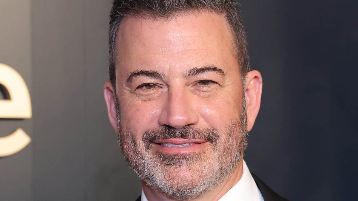 Hier lächelt Jimmy Kimmel noch in die Kamera. Mittlerweile ist ihm das Lachen vergangen. Hier lächelt Jimmy Kimmel noch in die Kamera. Mittlerweile ist ihm das Lachen vergangen.