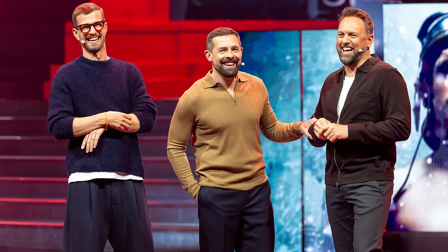 Joko und Klaas gegen ProSieben Joko, Klaas und Steven glücklich während der Show.