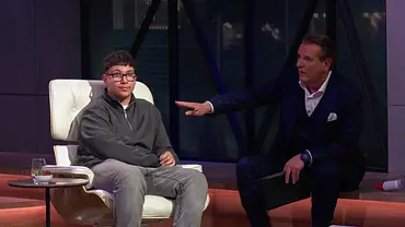 Jonas Chehade, Sohn des Gründers Nabil Chehade, mit Löwe Ralf Dümmel. - Foto: RTL Jonas Chehade, Sohn des Gründers Nabil Chehade, mit Löwe Ralf Dümmel. - Foto: RTL