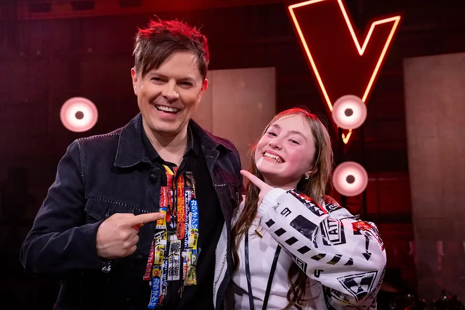 Michael Patrick Kelly mit Katelyn Michael Patrick Kelly gewinnt mit Talent Katelyn bei The Voice Kids 2026