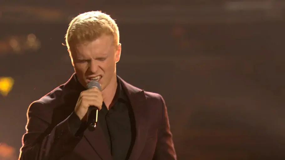 Max bei The Voice of Germany Max singt in den Teamfights von The Voice of Germany