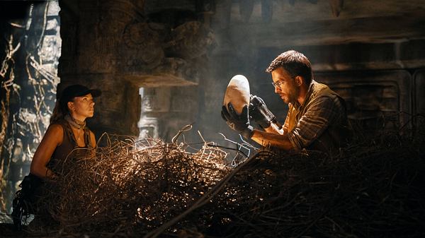 Scarlett Johansson als Zora Bennett und Jonathan Bailey als Dr. Henry Loomis in Jurassic World 4 - Foto: IMAGO / Capital Pictures