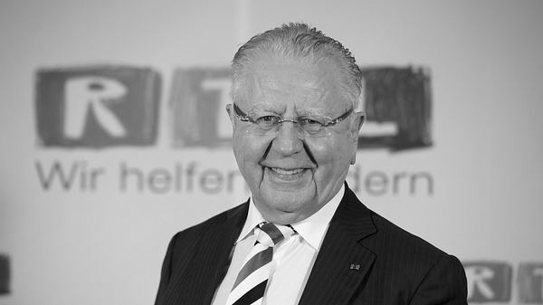 „Grill den Henssler“-Juror Heinz Horrmann ist tot - schwarz-weiß Bild  - Foto: IMAGO / Sven Simon