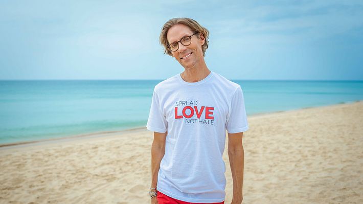 Jens Hilbert T-Shirt - Foto: RTLZWEI/ Luis Zeno Kuhn