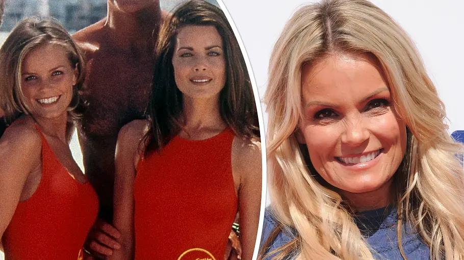 Baywatch Topform Kelly Packard und Mitzi Kapture früher in Baywatch vs. heute.