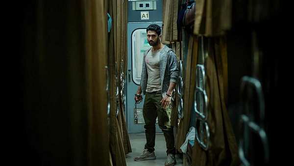 Lakshya als Ein-Mann-Armee im Actionfilm Kill - Foto: Capelight Pictures