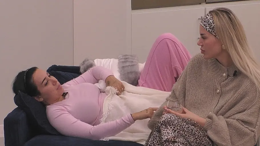 Kim Virginia Grey Fehlgeburt Francesca Morgese spricht im „Promi Big Brother“-Container mit Kim Virginia Grey über ihre Fehlgeburt.