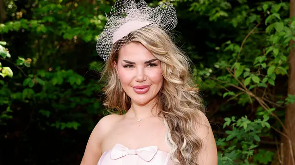 Kim Virginia meldet sich mit einem Update aus dem Krankenhaus bei ihren Fans. Wie geht es ihr jetzt? - Foto: IMAGO / Panama Pictures / Christoph Hardt