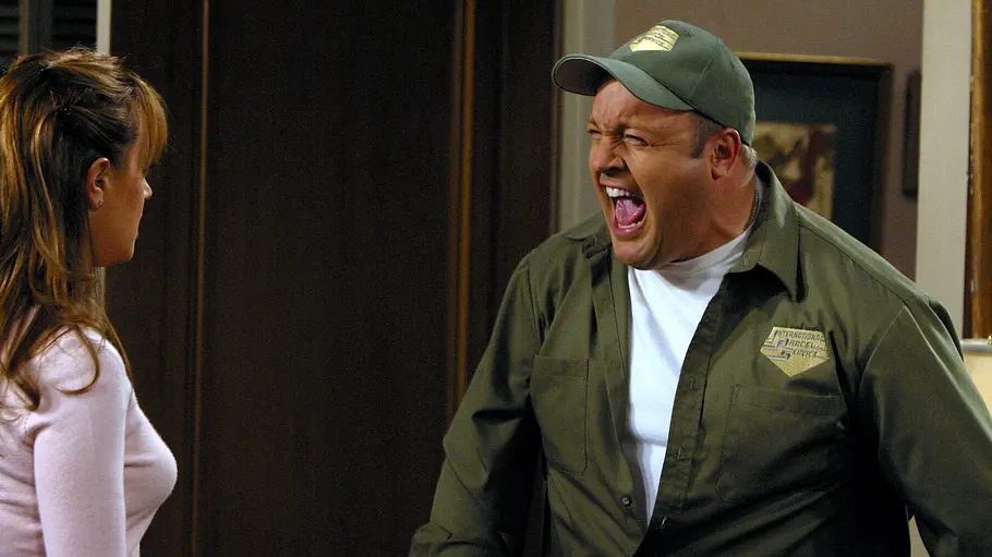 Kevin James brüllt Leah Remini an.