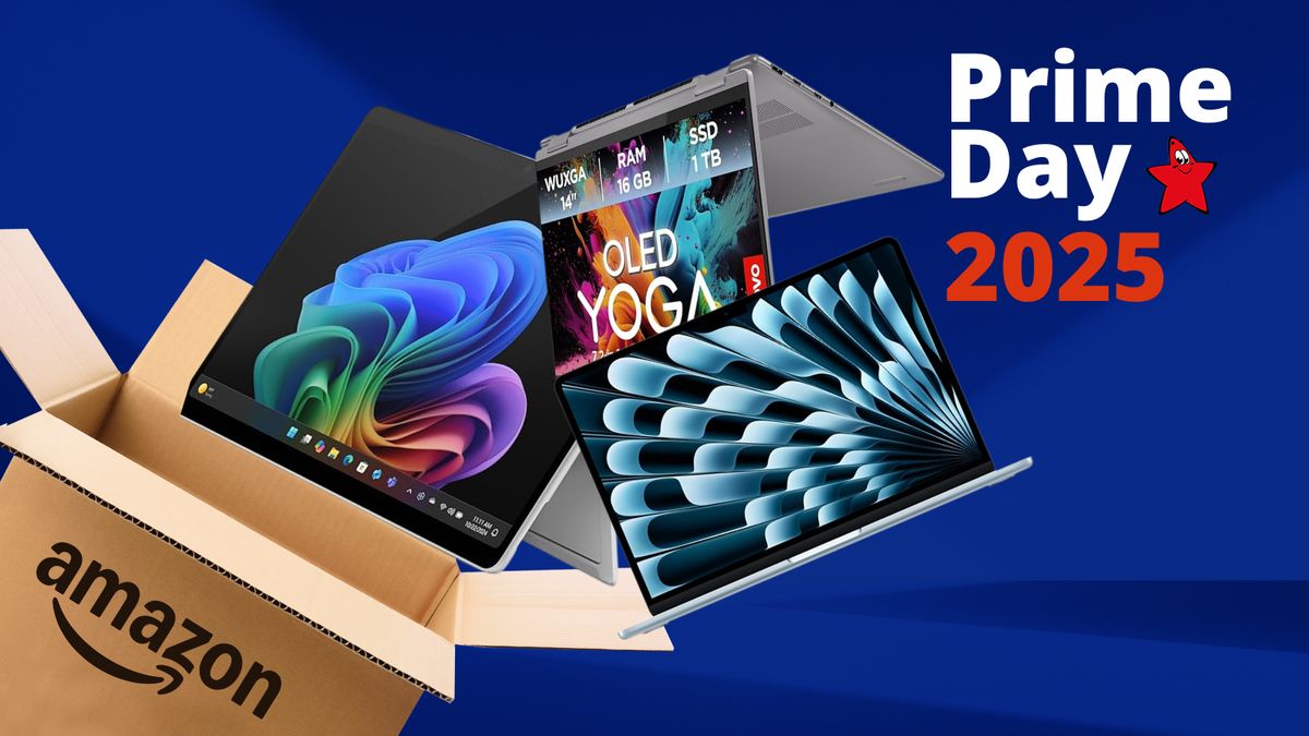 Laptops Amazon Prime Day Angebote Apple Microsoft Ein geöffneter Amazon-Karton, aus dem drei Laptops springen.