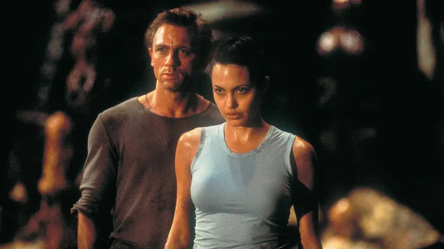 Daniel Craig und Angelina Jolie in „Lara Croft: Tomb Raider“ aus dem Jahr 2001.