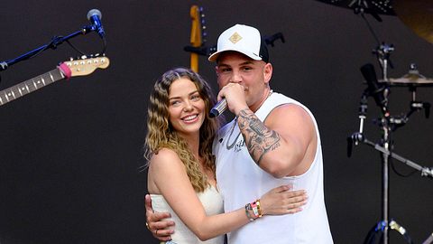 Laura Maria Rypa und Pietro zeigen sich vereint. - Foto: IMAGO / Panama Pictures