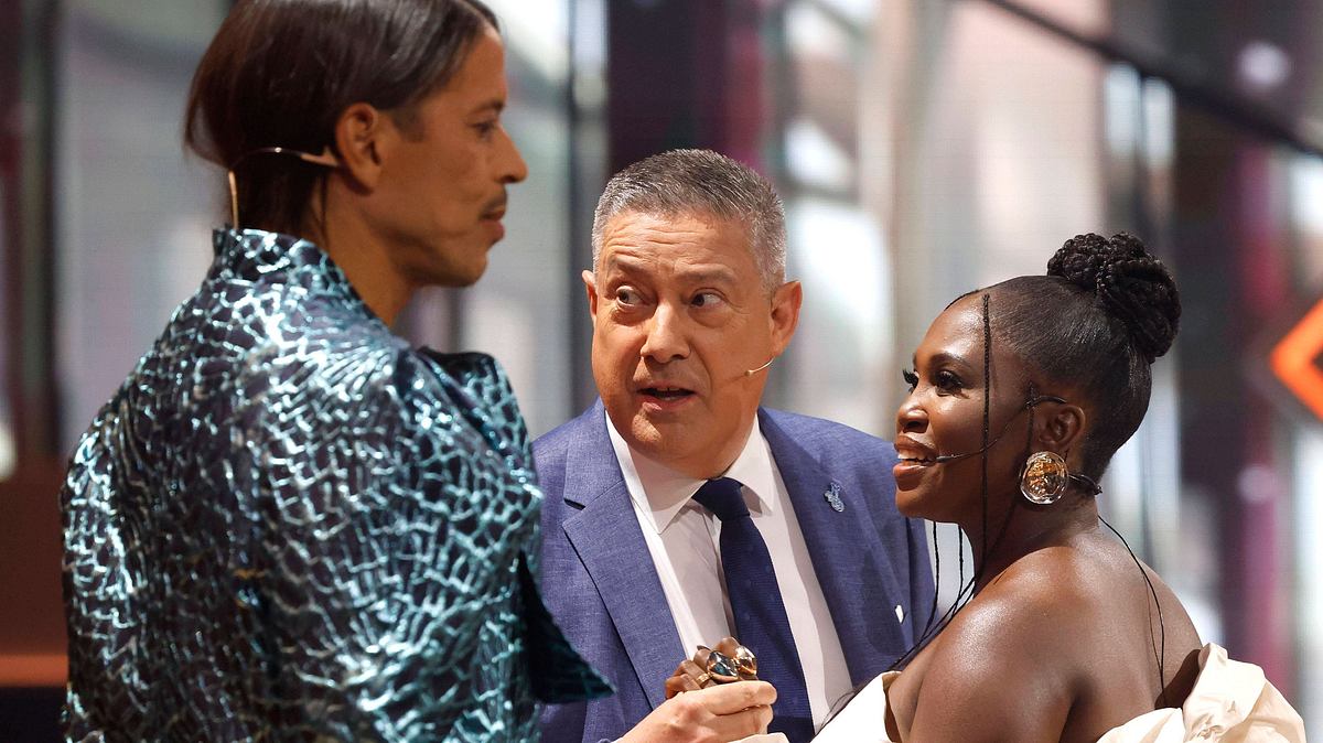 „Let’s Dance“-Aus für die Jury „Let’s Dance“-Juroren Jorge González, Joachim Llambi und Motsi Mabuse beraten sich - über einen möglichen Abschied?