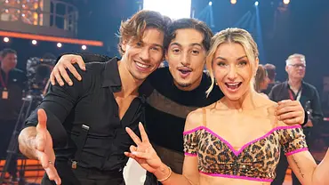 Joel Mattli, Milano und Anna-Carina Woitschack freuen sich über ihren Einzug ins Lets Dance-Finale. Wie viel verdienen sie? - Foto: RTL Joel Mattli, Milano und Anna-Carina Woitschack freuen sich über ihren Einzug ins Lets Dance-Finale. Wie viel verdienen sie? - Foto: RTL