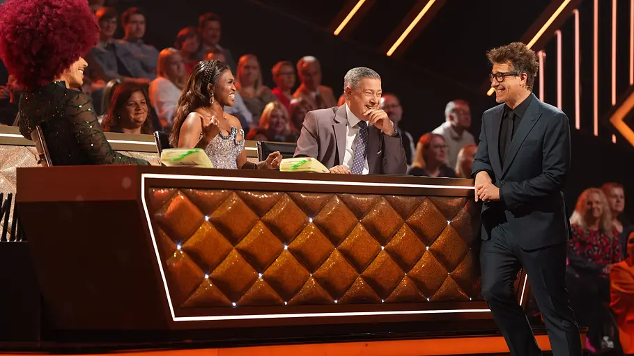 Welches Paar kann im Halbfinale die Jury überzeugen? Die Jury im Gespräch mit Daniel Hartwich in Show 10.
