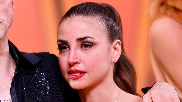 „Lets Dance“-Star Ekaterina Leonova weint bittere Tränen - Foto:  IMAGO / Panama Pictures