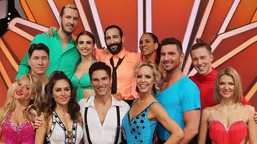 Evelyn Burdecki, Evgeny Vinokurov, Handballer Pascal Hens, Ekaterina Leonova, Moderatorin Nazan Eckes, Christian Polanc, Barbara Becker, Massimo Sinato , Schauspieler Benjamin Piwko und Isabel Edvardsson, Sängerin Ella Endlich, Valentin Lusin. - Foto: IMAGO / Rene Schulz Evelyn Burdecki, Evgeny Vinokurov, Handballer Pascal Hens, Ekaterina Leonova, Moderatorin Nazan Eckes, Christian Polanc, Barbara Becker, Massimo Sinato , Schauspieler Benjamin Piwko und Isabel Edvardsson, Sängerin Ella Endlich, Valentin Lusin. - Foto: IMAGO / Rene Schulz