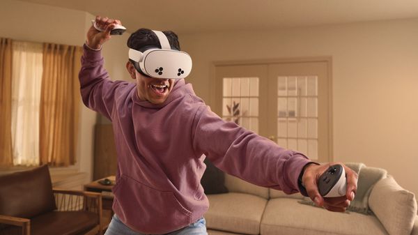 Ein Mann spielt mit einer AR Brille, der Meta Quest 3S - Foto: Meta/PR