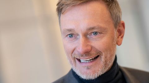Christian Lindner lachend - Foto: IMAGO / Chris Emil Janßen