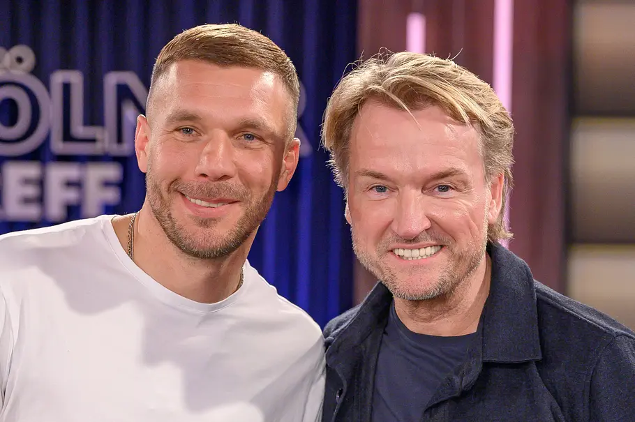 Lukas Podolski und Markus Krampe Lukas Podolski und Markus Krampe bei der Aufzeichnung der WDR-Talkshow Kölner Treff im WDR Studio