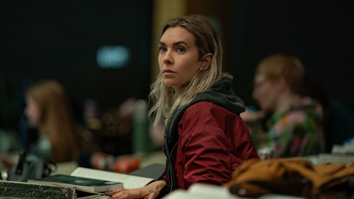 Vanessa Kirby als Lynette in „Night Always Comes“.