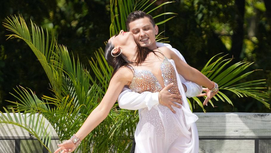Malika Dzumaev und Zsolt Sandor Cseke am 16.07.2023 im ZDF Fernsehgarten in in Mainz