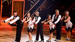 Maria Clara Groppler, Tony Bauer und Sophia Thiel mit den Profitänzern bei der Kennenlern-Show der 17. Staffel der RTL-Tanzshow Let s Dance - Foto: IMAGO / Future Image Maria Clara Groppler, Tony Bauer und Sophia Thiel mit den Profitänzern bei der Kennenlern-Show der 17. Staffel der RTL-Tanzshow Let s Dance - Foto: IMAGO / Future Image
