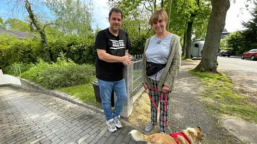 Schlimmster Fall für Martin Rütter? Hund wurde mit Säure überschüttet - Foto: RTL Schlimmster Fall für Martin Rütter? Hund wurde mit Säure überschüttet - Foto: RTL
