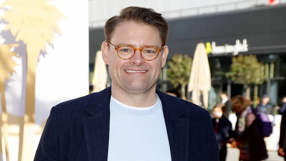 Max Giermann ist unter anderem heute zu Gast bei der „NDR Talkshow“. Max Giermann ist unter anderem heute zu Gast bei der „NDR Talkshow“.