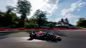 Max Verstappen fährt auf der Strecke in Belgien durch eine Kurve. - Foto: IMAGO/DeFodi Images Max Verstappen fährt auf der Strecke in Belgien durch eine Kurve. - Foto: IMAGO/DeFodi Images