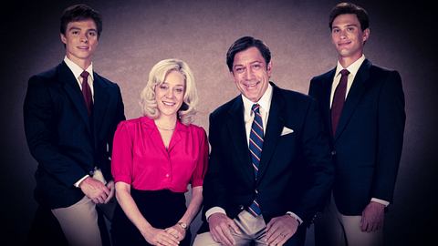 Die neue Serie von Ryan Murphy dreht sich um die Menendez-Brüder. - Foto: Netflix