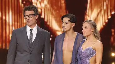 Daniel Hartwich, Milano mit Marta Arndt in der elften Live-Show der 19. Staffel der RTL-Tanzshow Let s Dance - Foto: IMAGO / Matthias Wehnert Daniel Hartwich, Milano mit Marta Arndt in der elften Live-Show der 19. Staffel der RTL-Tanzshow Let s Dance - Foto: IMAGO / Matthias Wehnert