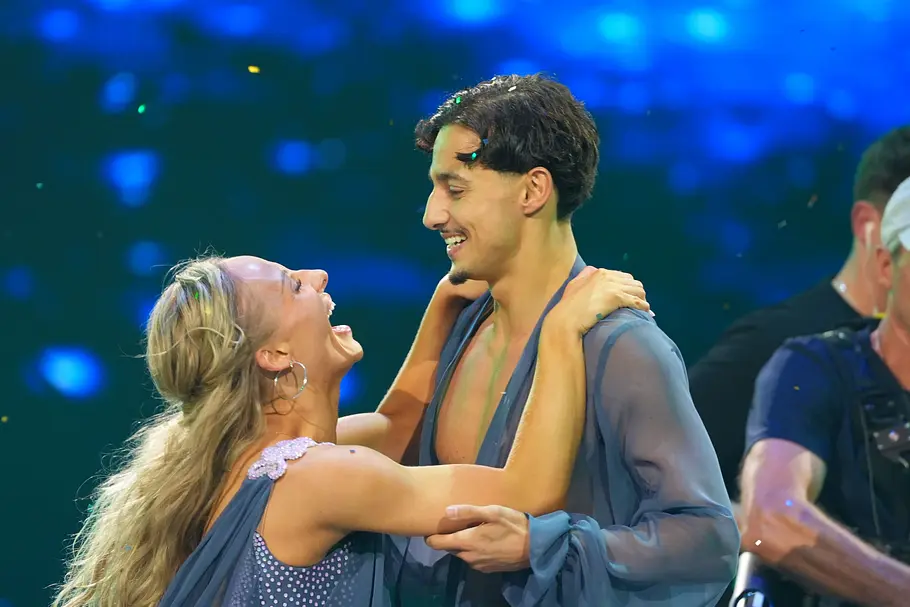 Milano und Marta Arndt „Lets Dance“-Finale 2026 Milano und Marta Arndt haben Grund zu jubeln: Sie stehen im „Lets Dance“-Finale 2026.