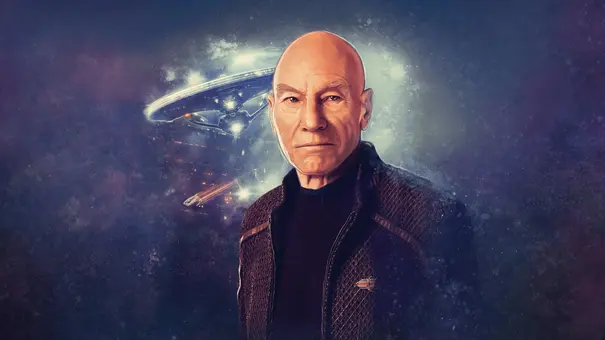 Patrick Stewart als Jean-Luc Picard trägt eine dunkle Jacke. Hinter ihm ist die Enterprise vor blauviolettem Hintergrund zu sehen. - Foto: TMDB Patrick Stewart als Jean-Luc Picard trägt eine dunkle Jacke. Hinter ihm ist die Enterprise vor blauviolettem Hintergrund zu sehen. - Foto: TMDB