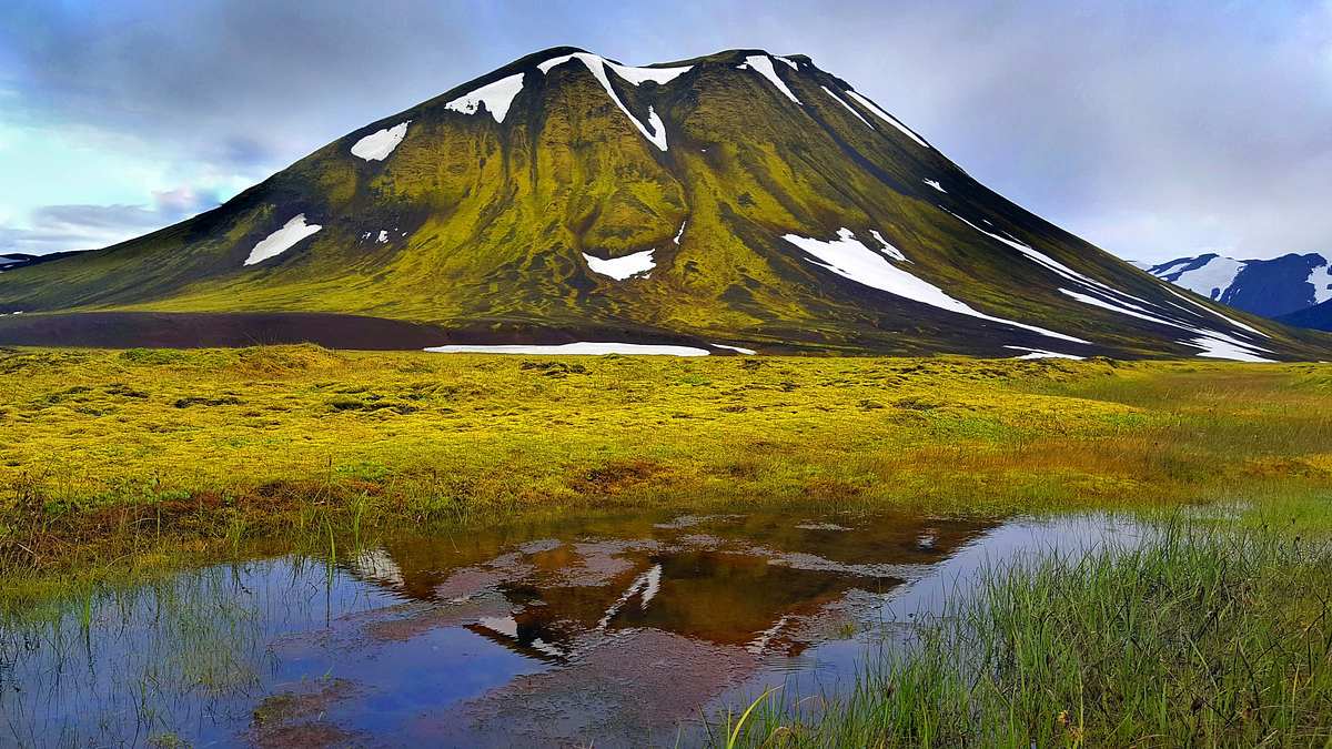 Magisches Island - Leben auf der größten Vulkaninsel der Welt Magisches Island - Leben auf der größten Vulkaninsel der Welt