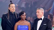 Motsi Mabuse schaut gedankeverloren nach unten. - Foto: IMAGO / Panama Pictures Motsi Mabuse schaut gedankeverloren nach unten. - Foto: IMAGO / Panama Pictures