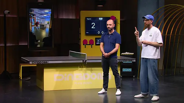 Gründer-Duo Kian Pariwar und Waldemar Zeiler beim Pitch. - Foto: RTL Gründer-Duo Kian Pariwar und Waldemar Zeiler beim Pitch. - Foto: RTL