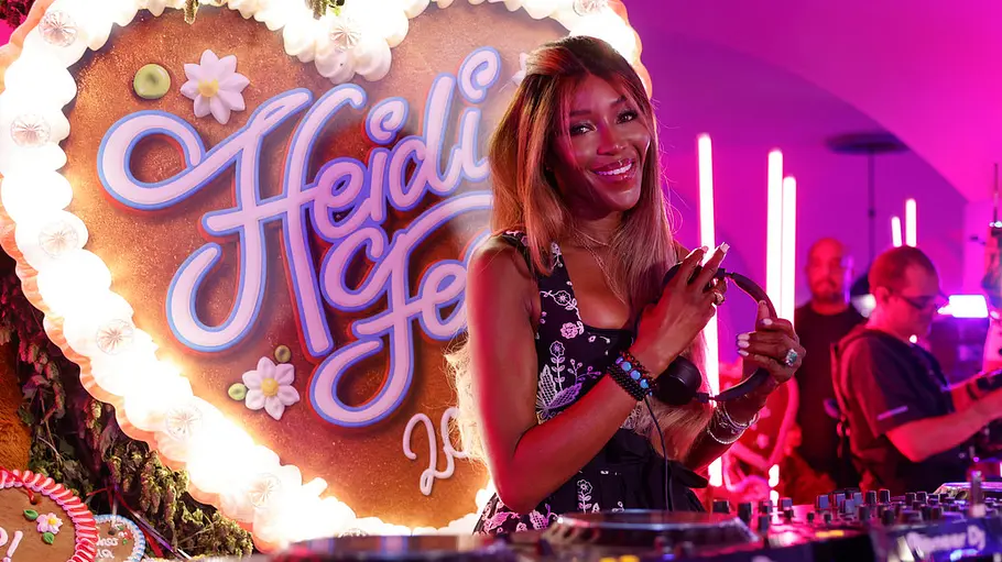Naomi Campbell Naomi Campbell als DJ beim HeidiFest