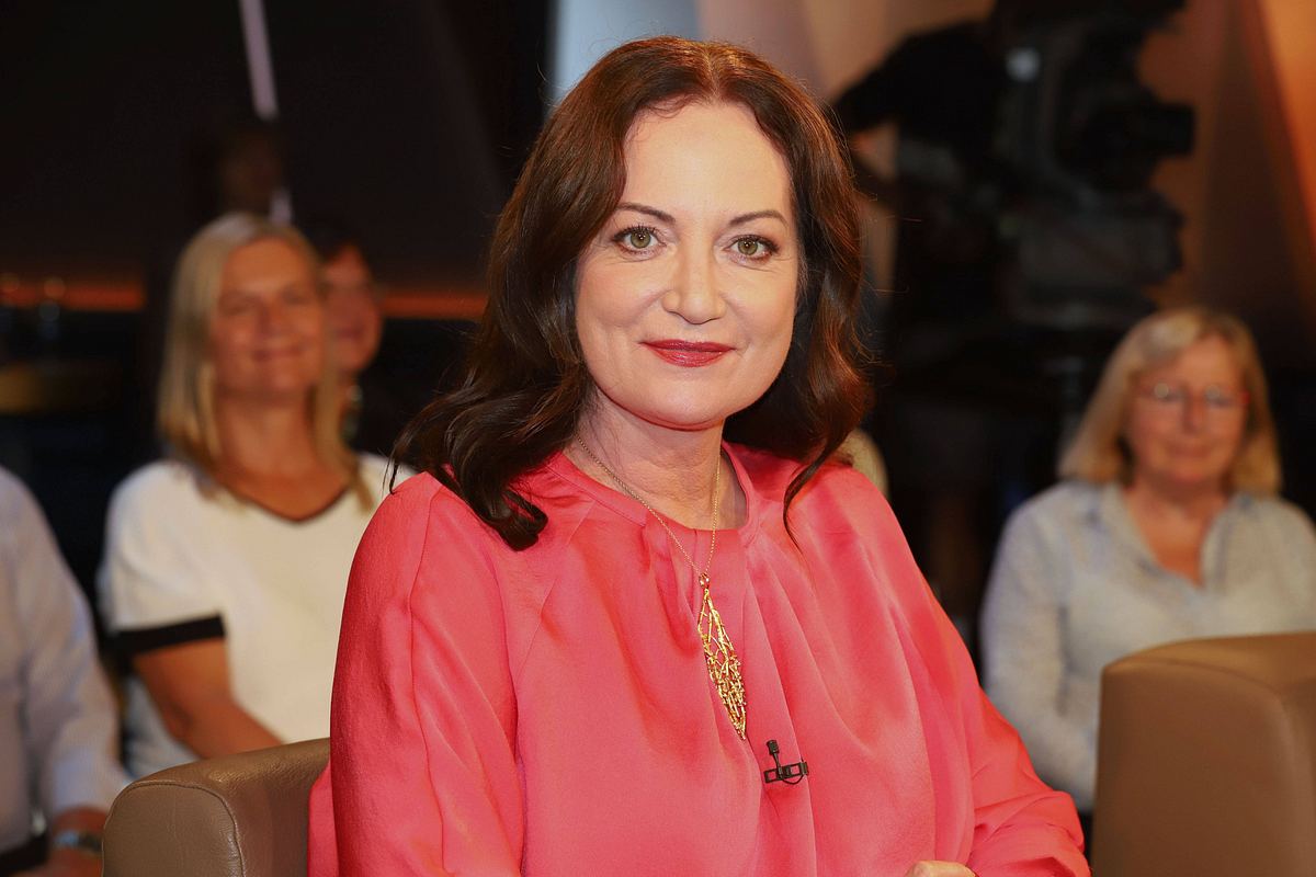 Natalia Wörner NDR Talkshow Natalia Wörner (57) zu Gast in der NDR Talk Show, wo sie über den Auszug ihres Sohnes Jacob spricht.