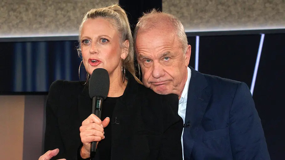 NDR Talk Show Barbara Schoeneberger und Hubertus Meyer Burckhardt bei der NDR Talk Show
