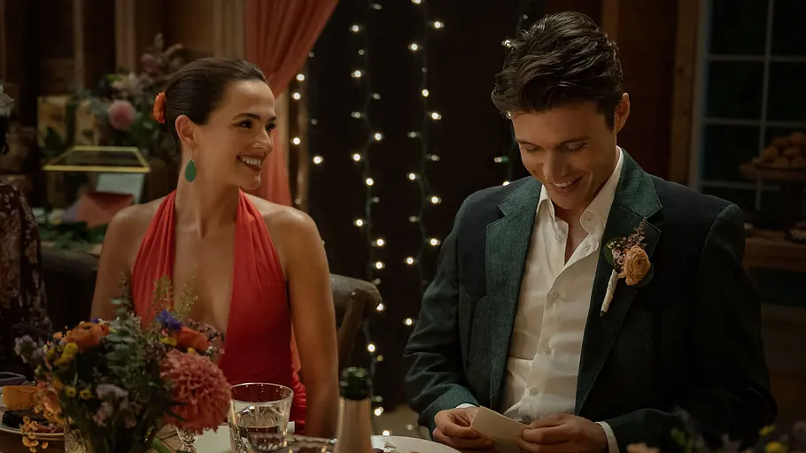 „Voicemails for Isabelle“ Jill und Wes sitzen im Restaursant und lachen