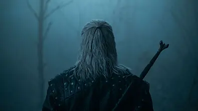 Der Witcher von hinten - Foto: Courtesy of Netflix